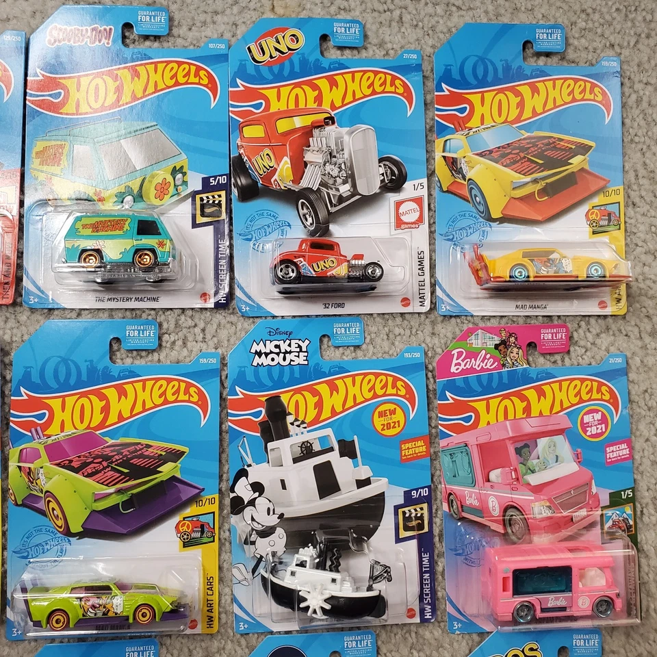 Enorme Lote Misto Hotwheels Novo Em Pacotes 23 Total Starter Collection Anos 2020  - Imagem 3 de 4