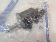 NEW GENUINE VAPOR CANISTER PURGE SOLENOID GM 12597567 R4