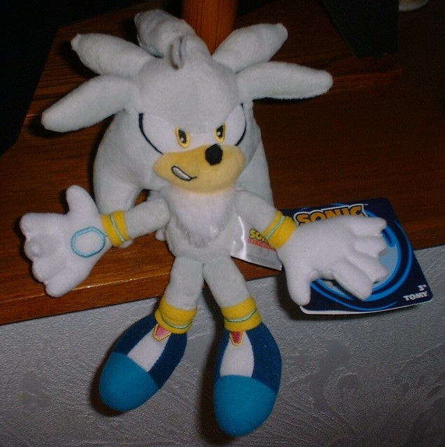 tomy silver plush