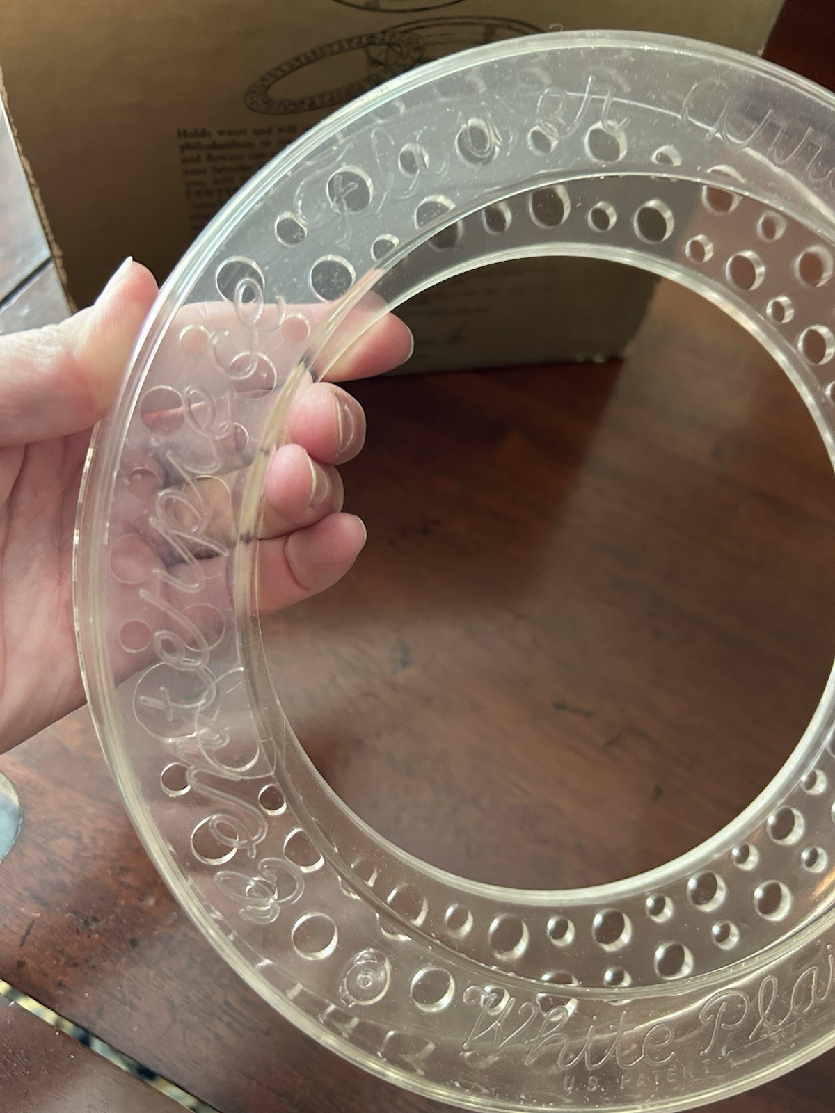 Vintage Plastic Centerpiece Flower Arranger Floral Frog In Original Box