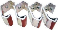 Mounting clamps for carrier adapters