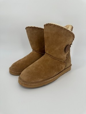 Lamo Women s Shearling-Lined Suede Button Boots Chestnut Brown NWOT Size 9 10.5