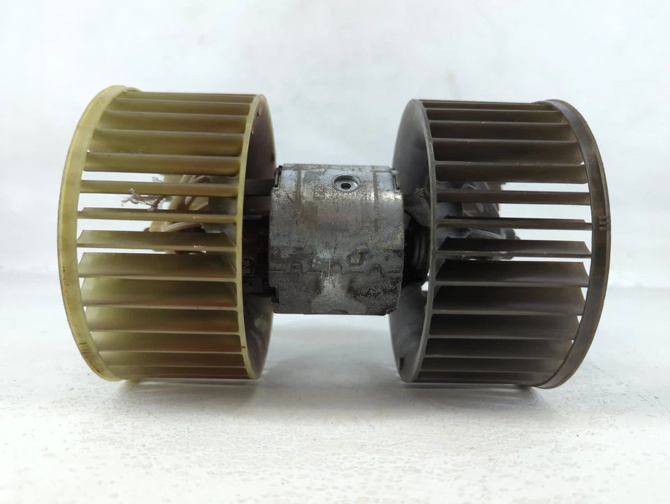 BMW 318i 1995-1998 calefacción aire acondicionado soplador motor AM20G Foto 2 de 4