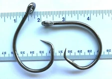 250 GT 4X Strength L2004 Offset Black Nickel Circle Hooks size 13/0  