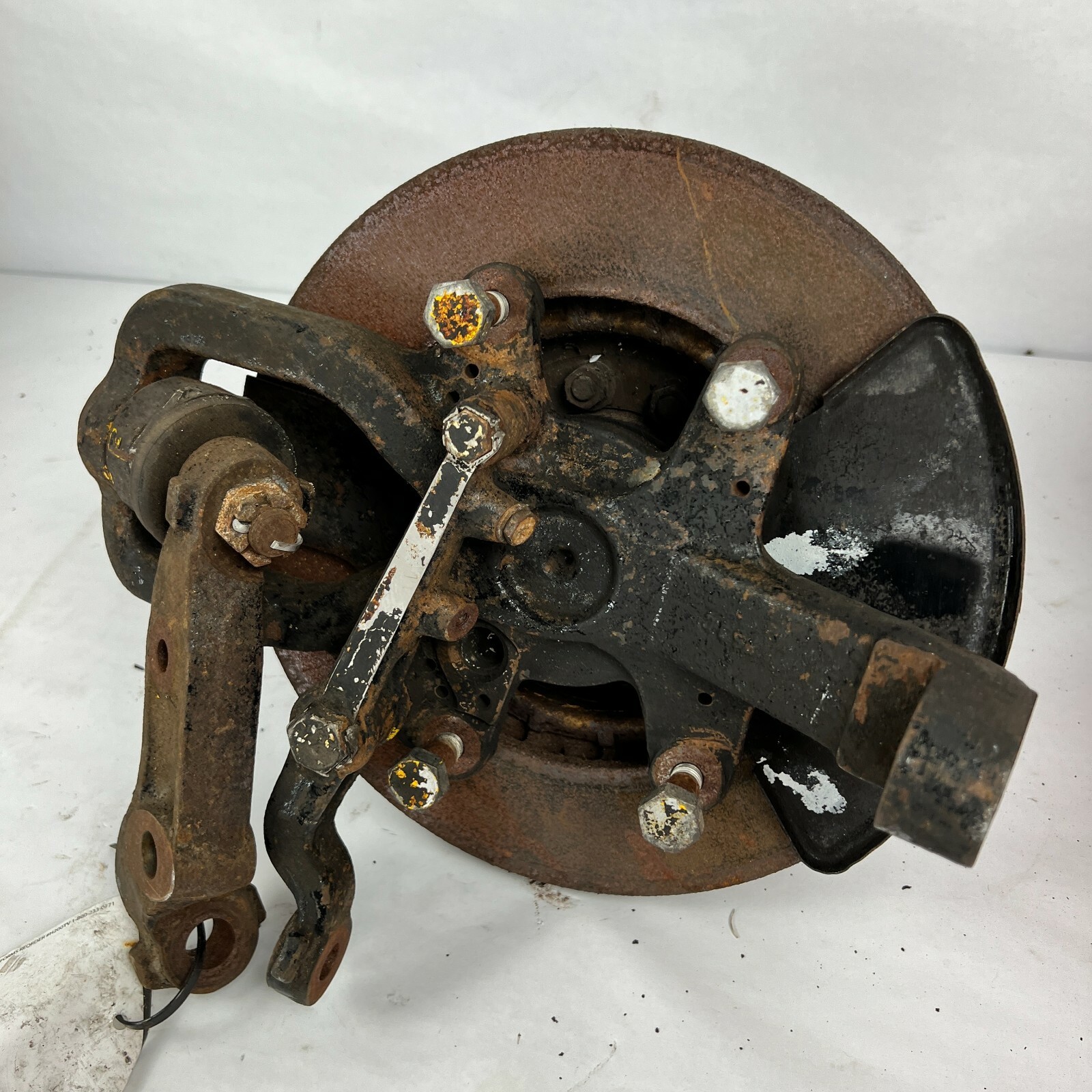 1984 - 1991 Bentley Eight 8 Front Left Spindle Knuckle Wheel Hub Rotor Axle Stub