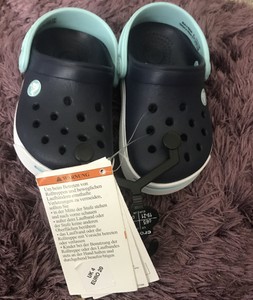 boys crocs size 4
