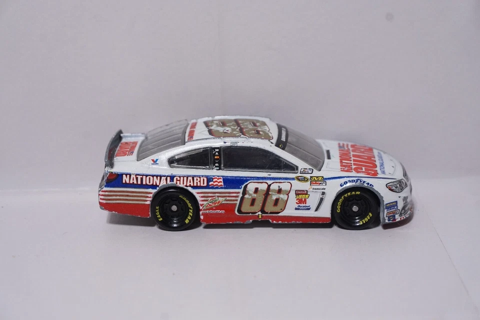 Chevy NASCAR 2014 1/64 fundido a presión Dale Earnhardt Jr #88 Guardia Nacional ¡LEER SUELTO! Foto 3 de 4