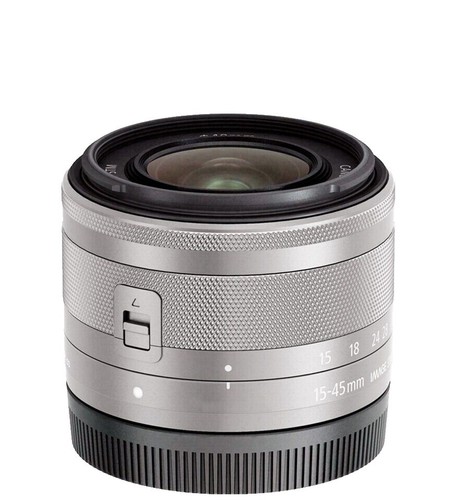 Canon EOS Kiss M camera w. 15-45mm lens / 55-200mm lens Kit