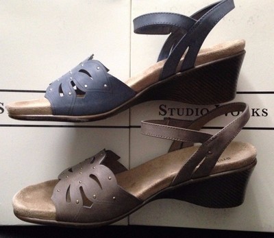 ladies dress sandals flat Studio Works 
