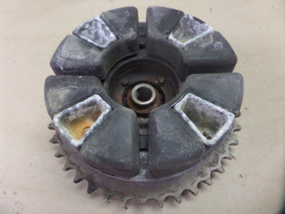 1988 KAWASAKI NINJA ZX600-C SPROCKET WHEEL HUB ASSEMBLY WITH
