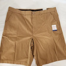 NWT Mens Apt 9 Premier Flex Shorts 42 x 10 Khaki Smart Temp Quick Dry Flat Front
