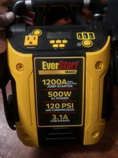EverStart Maxx J5CPDE 1400 Peak Amps Jump Starter, Power Station, 500W Inverter,