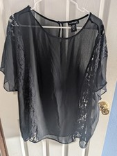 Camicetta Lane Bryant taglia 18/20 nera con accento di pizzo trasparente taglie forti