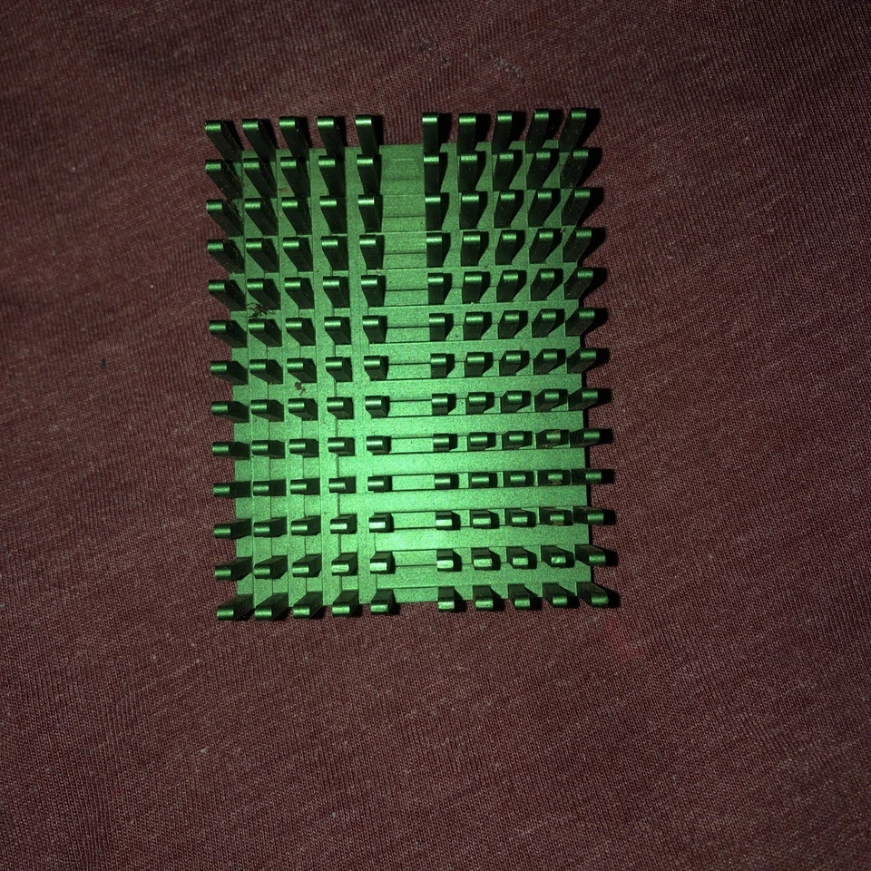 Intel Pentium A80502-133 processor, a vintage CPU. - Image 3 of 4