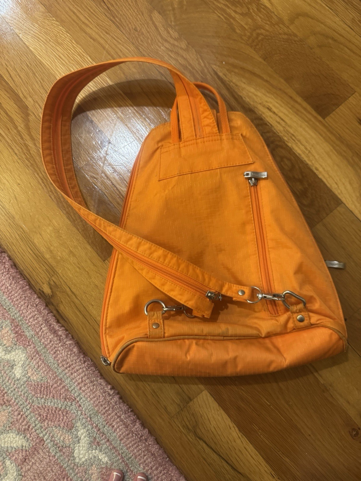 Baggallini Orange Triangle Backpack with Zipper A… - image 2
