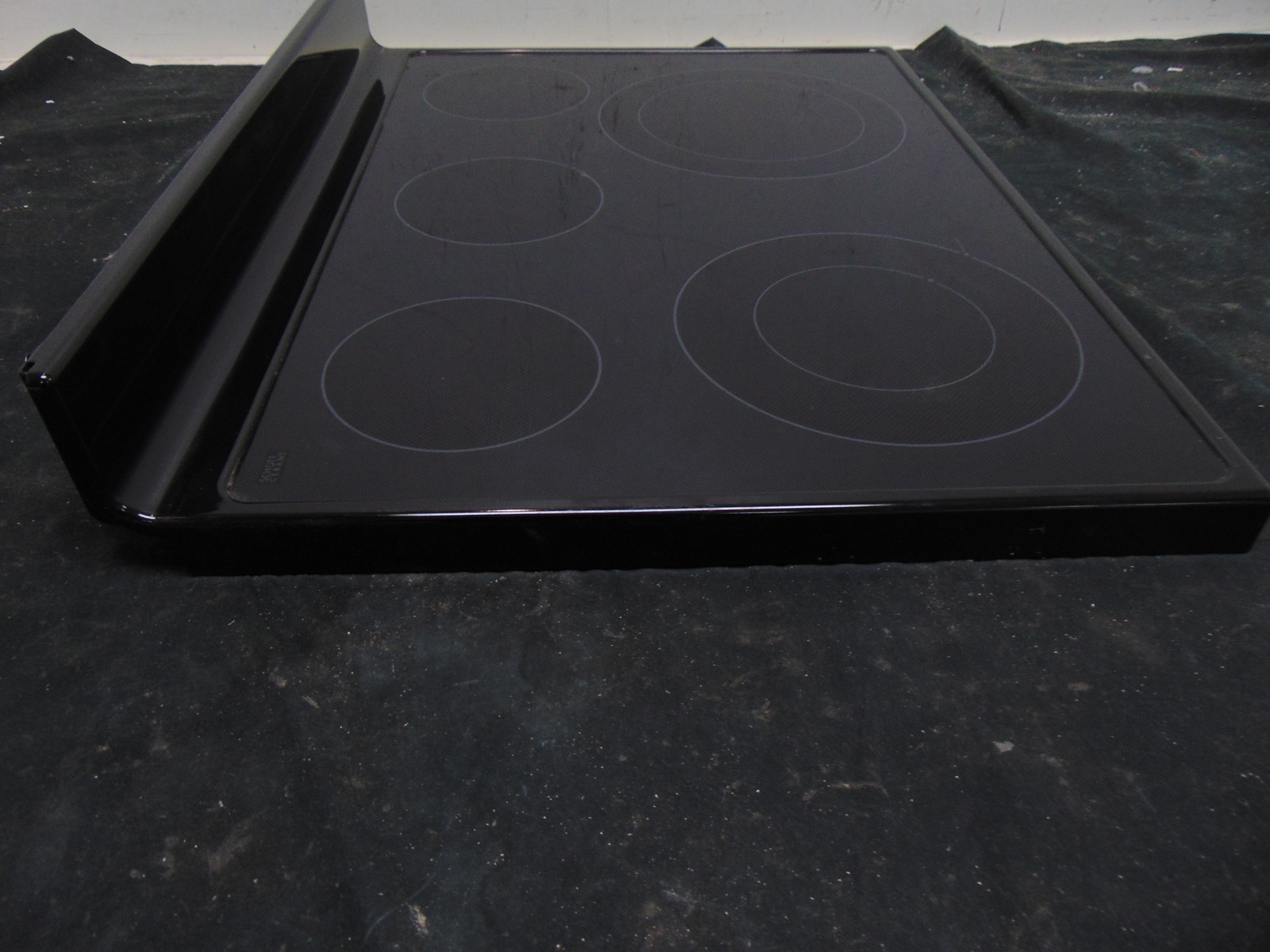 GE Electric Range GRF600AV1SS Cooktop WB62X47094