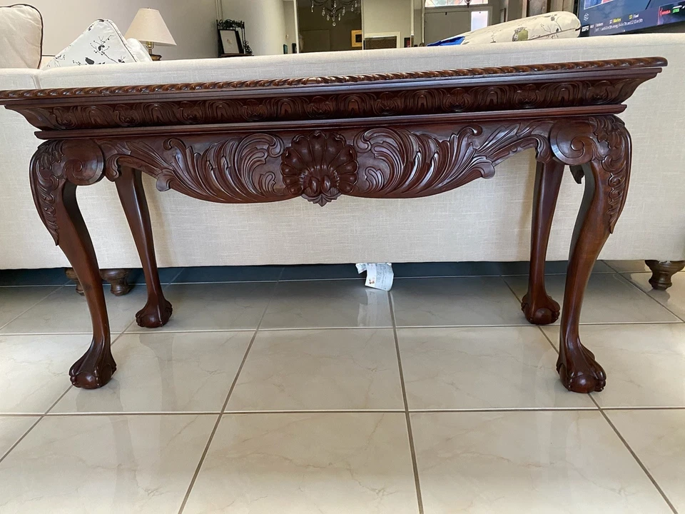 Elegant Carved Wood Console Table — Heavy, Solid, Beautiful Detail - Image 3 of 4