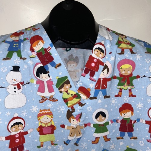 Children Around World Scrub Hold Hands Top L Peace Homemade Winter Christmas EUC - Picture 3 of 8