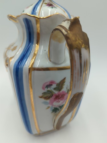 Lrg. Antiq. French Porcelain Coffee Pot Hand Paint Floral & Gilded Fancy Scallop - Picture 16 of 24