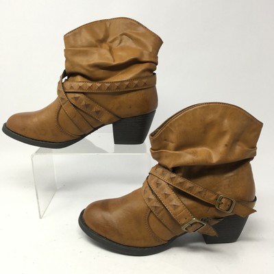 mia ankle boots