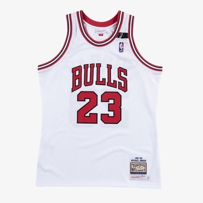 MICHEAL JORDAN 1991-92 CHICAGO BULLS AUTHENTIC JERSEY SIZE MEDIUM  