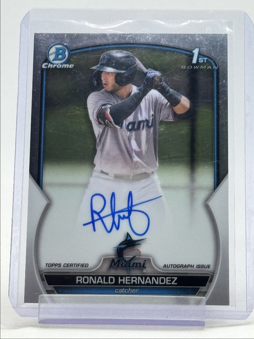 RONALD HERNANDEZ 2023 BOWMAN CHROME 1ST AUTOGRAPH MARLINS AUTO Q2956