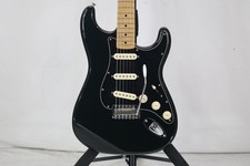 Fender FSR STANDARD STRATOCASTER USATO