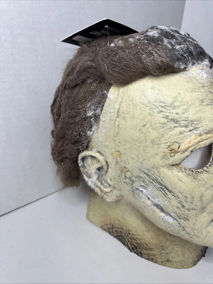 Máscara de látex masculina fantasia Michael Myers filme final Halloween estúdio Trick or Treat - Imagem 3 de 4