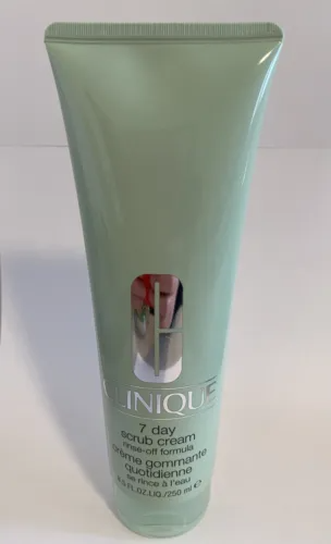 Clinique 7 Day Scrub Cream Exfoliating Cleanser Rinse-Off Formula 8.5 oz/250 ml - Picture 1 of 7