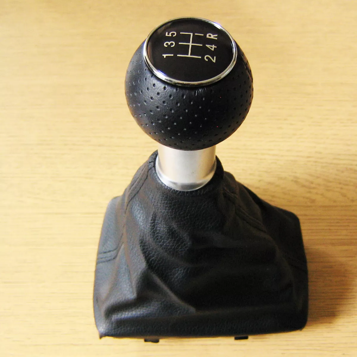 Gear Shift Knob 5 Speed Leather Gaiter for Audi A4 B6 B7 2000