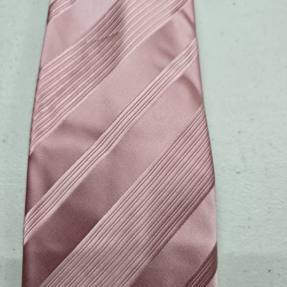 Corbata de seda a rayas rosas logotipo de barra dorada Donald Trump Signature Collection Foto 2 de 4