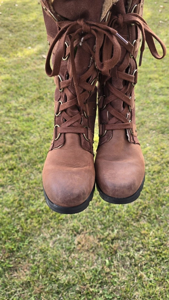 Botas Sorel Emelie Forradas en Piel Sintética Marrón Gamuza Cuero Con Cordones Talla 9 Foto 2 de 4