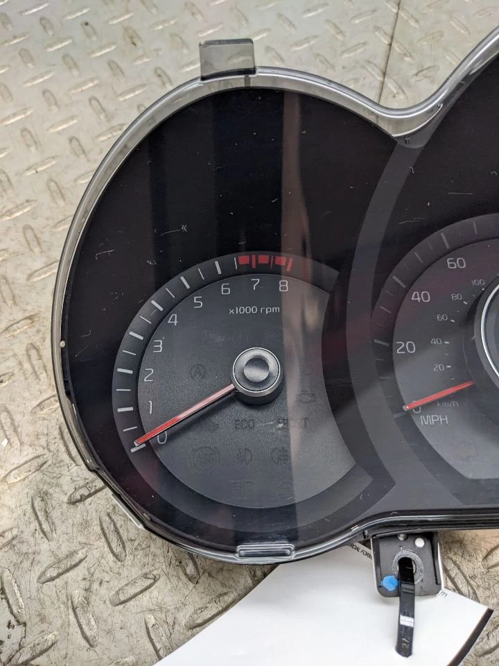 Speedometer Cluster MPH VIN 7 8th Digit Fits 14-15 OPTIMA 1089688 - Image 2 of 4