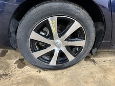 Used Wheel fits: 2017 Toyota Mirai 17x7 alloy 7 spoke Grade A