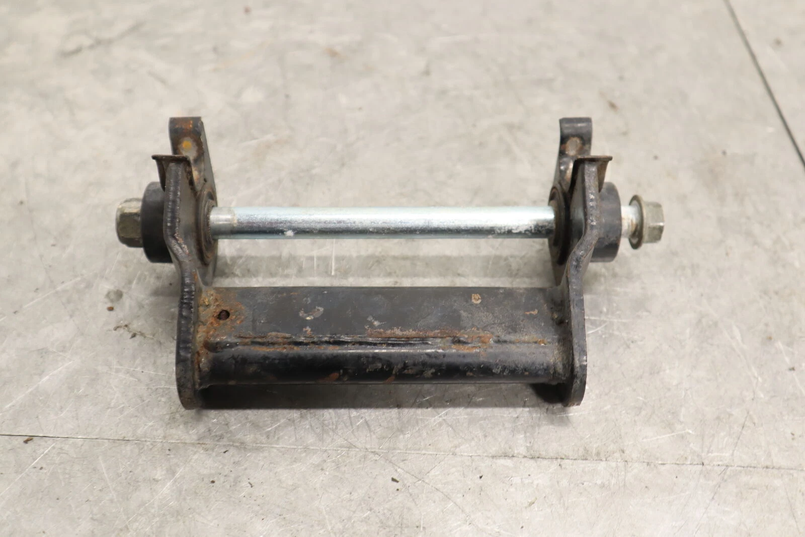 2006 KAWASAKI KFX80 MOTOR ENGINE MOUNT STAY BRACKET 32190-S006-503