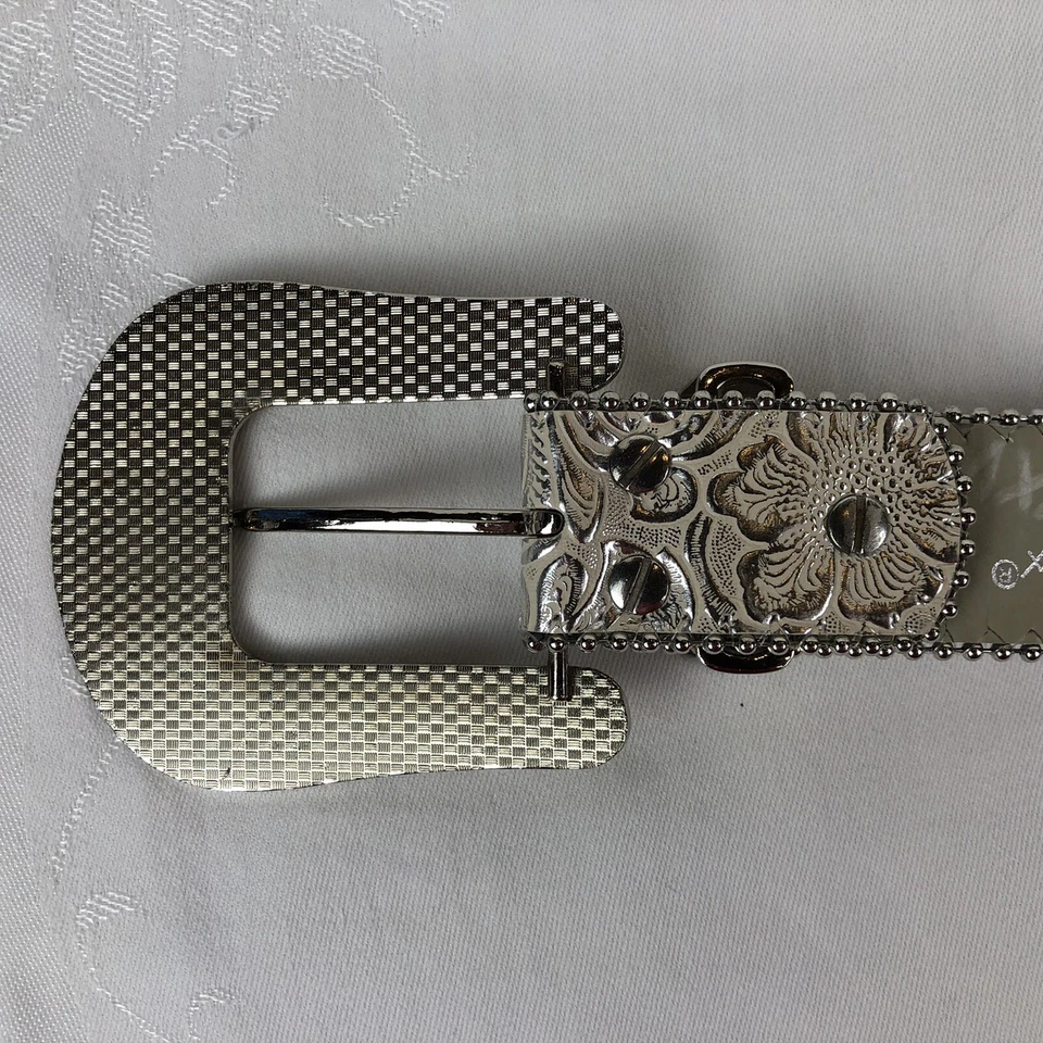 Cinturón Blazin Roxx Bling. Leer por talla. Tachuelas florales blancas/plateadas con diamante sintético Foto 4 de 4