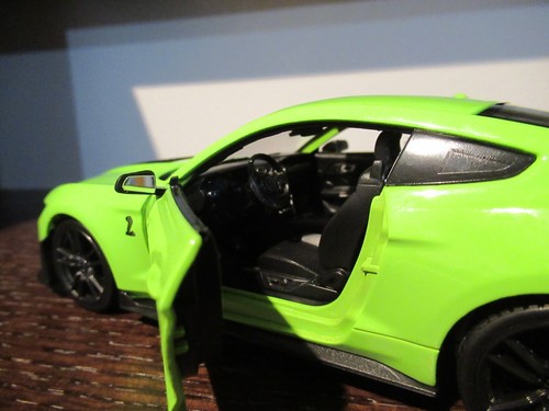 Maisto 1/24 Scale Diecast 2020 Mustang Shelby GT 500 - New Free Ship - Picture 5 of 12