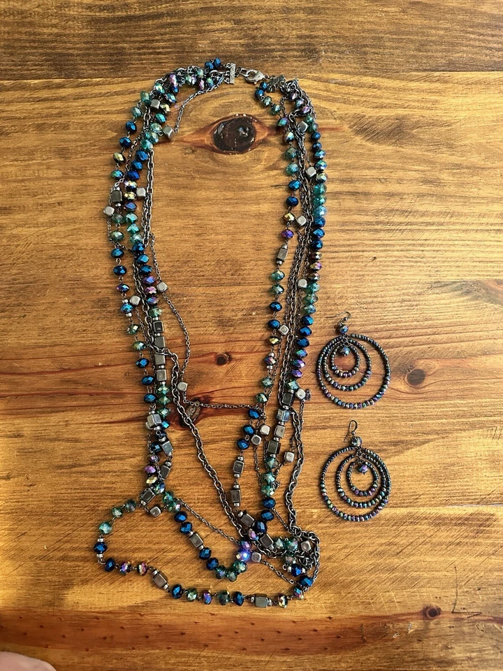 Juego de collar y pendientes de piedra y cuentas de vidrio, cuentas gris plata y oscuras Foto 4 de 4