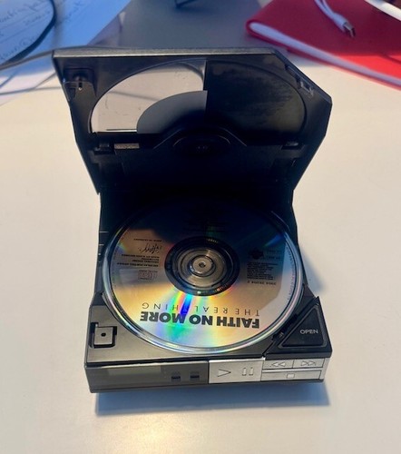 Sony D-50 compact disc player con alimentatore AC- D50 perfettamente funzionante - Afbeelding 2 van 5
