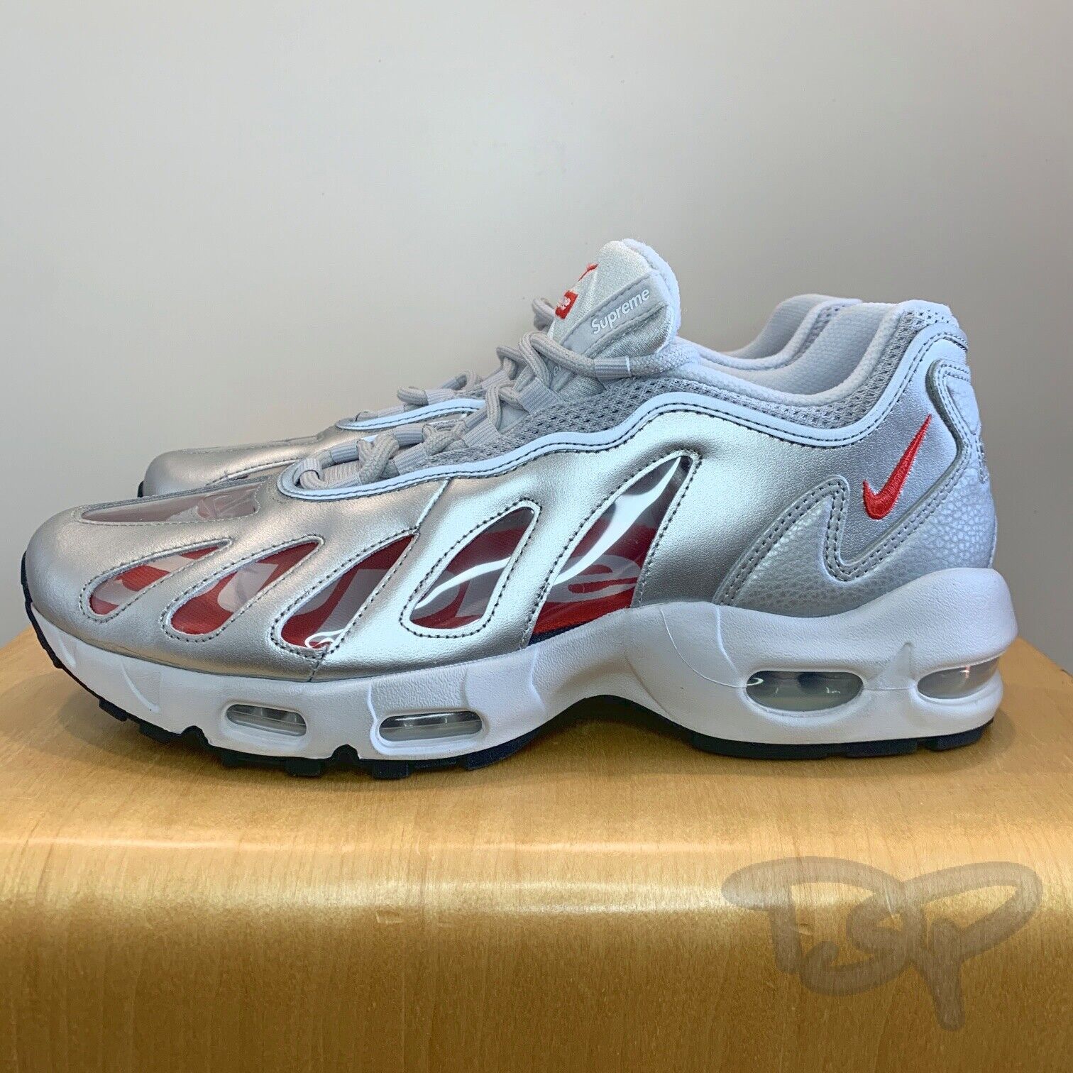 Nike Air Max 96 Supreme Silver Bullet Men's Size 10.5 Silver Red Clear Sneakers