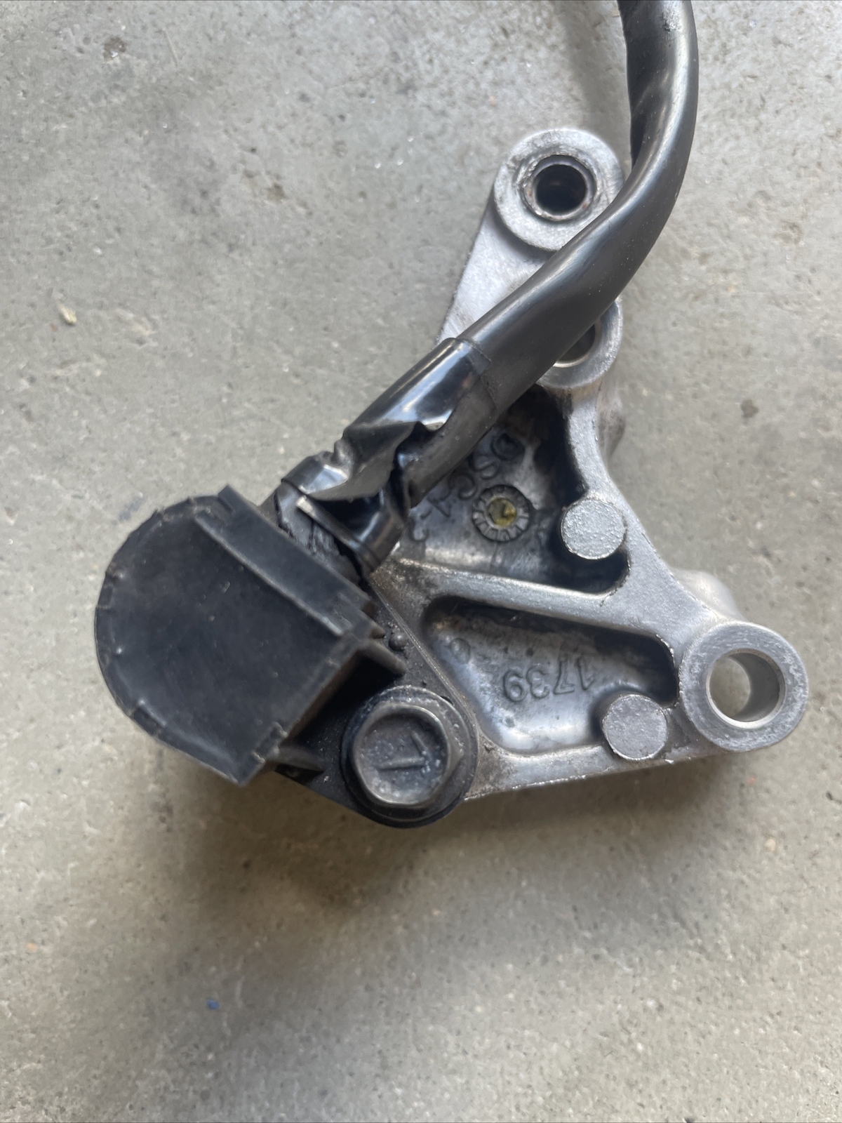 Kawasaki Ex650 Ninja 650 L Sprocket Sensor Good Cond for Kawasaki Ex650 Ninja 650 L Sprocket Sensor Good Cond for