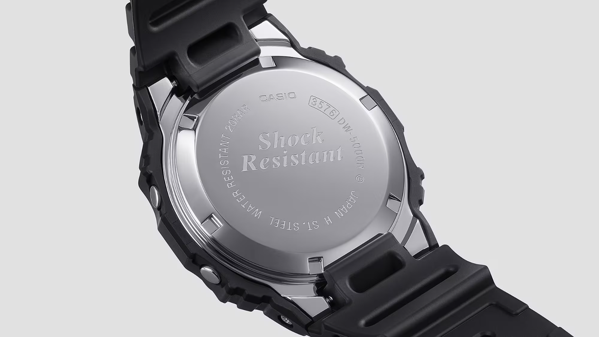CASIO G-SHOCK DW-5000R-1AJF Reproduction model of the original