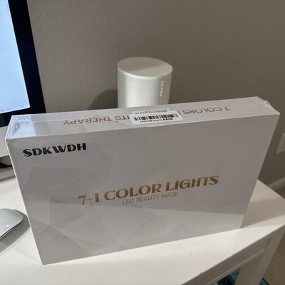 SDKWDH 7-1  LED COLOR BEAUTY THERAPY MASK  NEW Factory Sealed!          A2