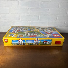 LEGO CREATOR: Modular Family Villa (31069)-DAMAGED BOX-Brand New-Sealed