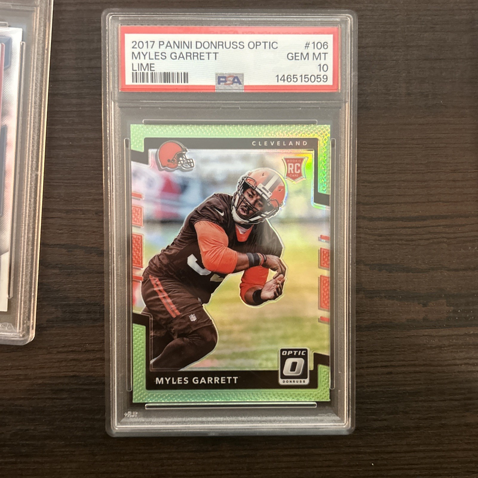 2017 Donruss Optic - Rookies Myles Garrett #106 Lime Green Prizm (RC)