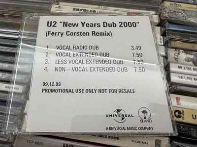 U2 : CD MUSIQUE VS U2 - NEW YEAR DUB - 4-TRACK PROMO - Bild 1 von 2