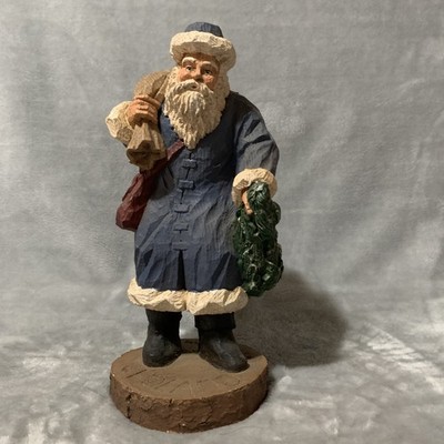 Wood World Inc. Hand Carved Poland Santa Claus Figurine 1989 Christmas Decor