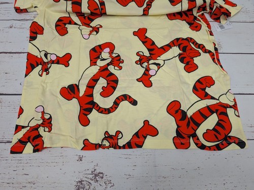 Disney Tigger T Shirt Adult Unisex L Yellow Multi All Over Print Graphic Tee NWT - Picture 11 of 13
