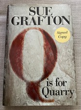 A Kinsey Millhone Novel Ser.: Q Is for Quarry by Sue Grafton (2002, Hardcover)