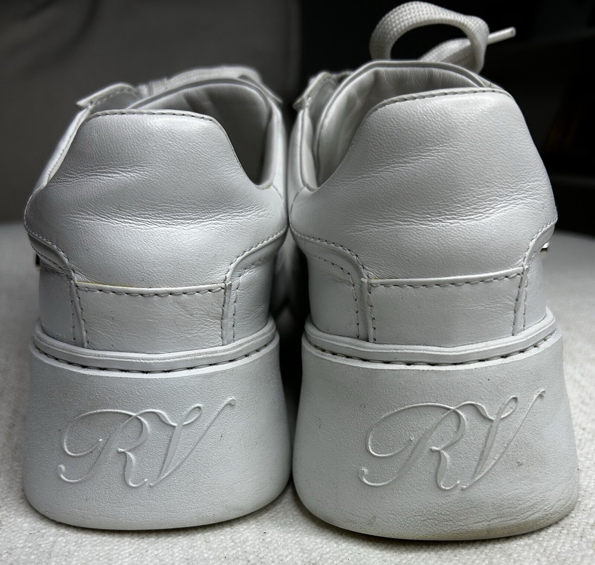 Roger Vivier Viv Skate Sneakers Silver Buckle White Leather Roger Vivier Viv Skate Sneakers Silver Buckle White Leather